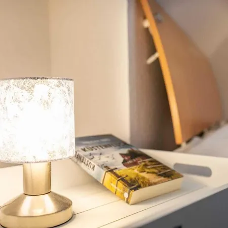 Apartment Og Rechts Achtern Diek Id 083